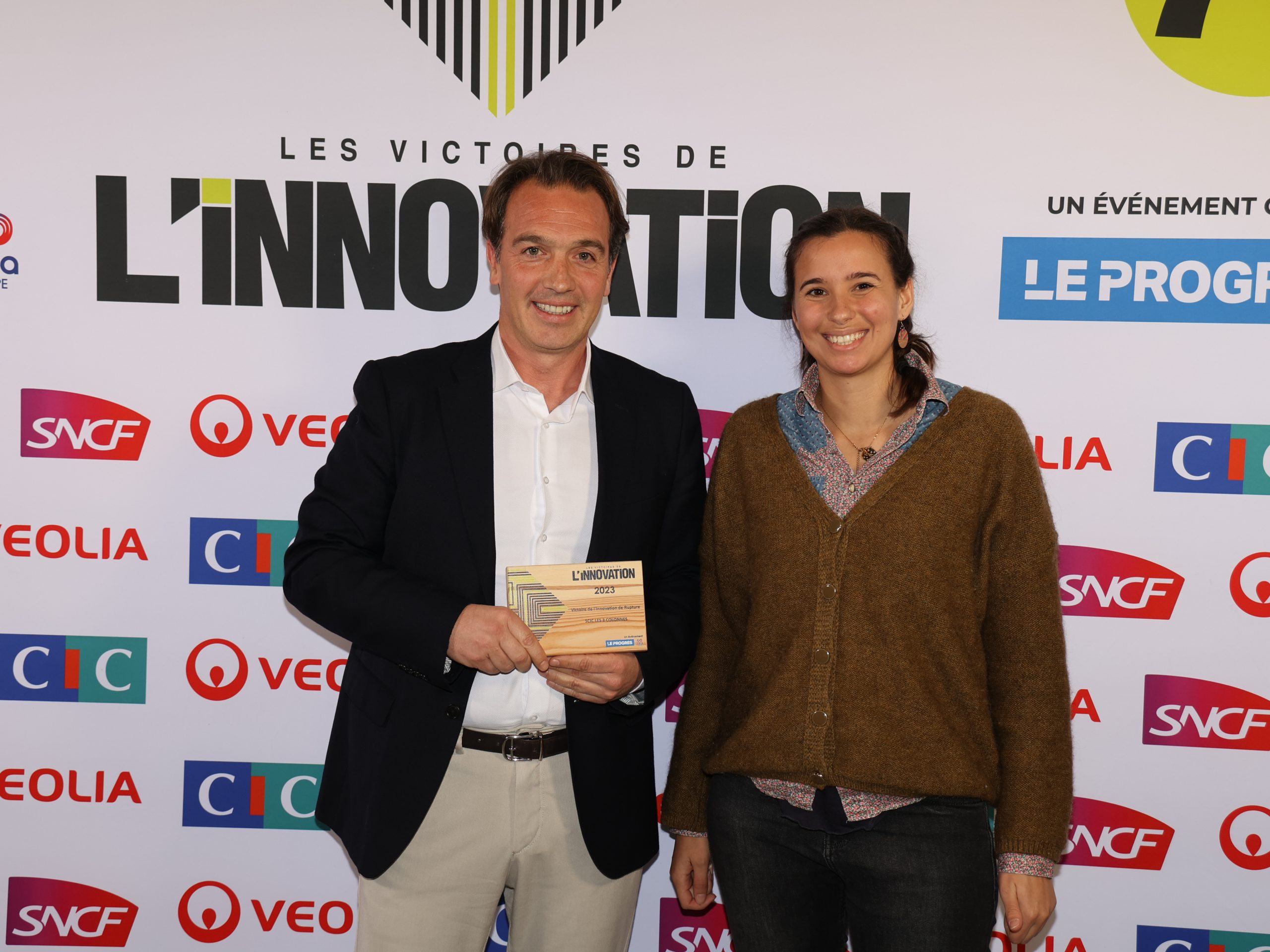 Sébastien Tchernia et Les 3 Colonnes remporte le Prix de Victoire l'Innovation de Rupture